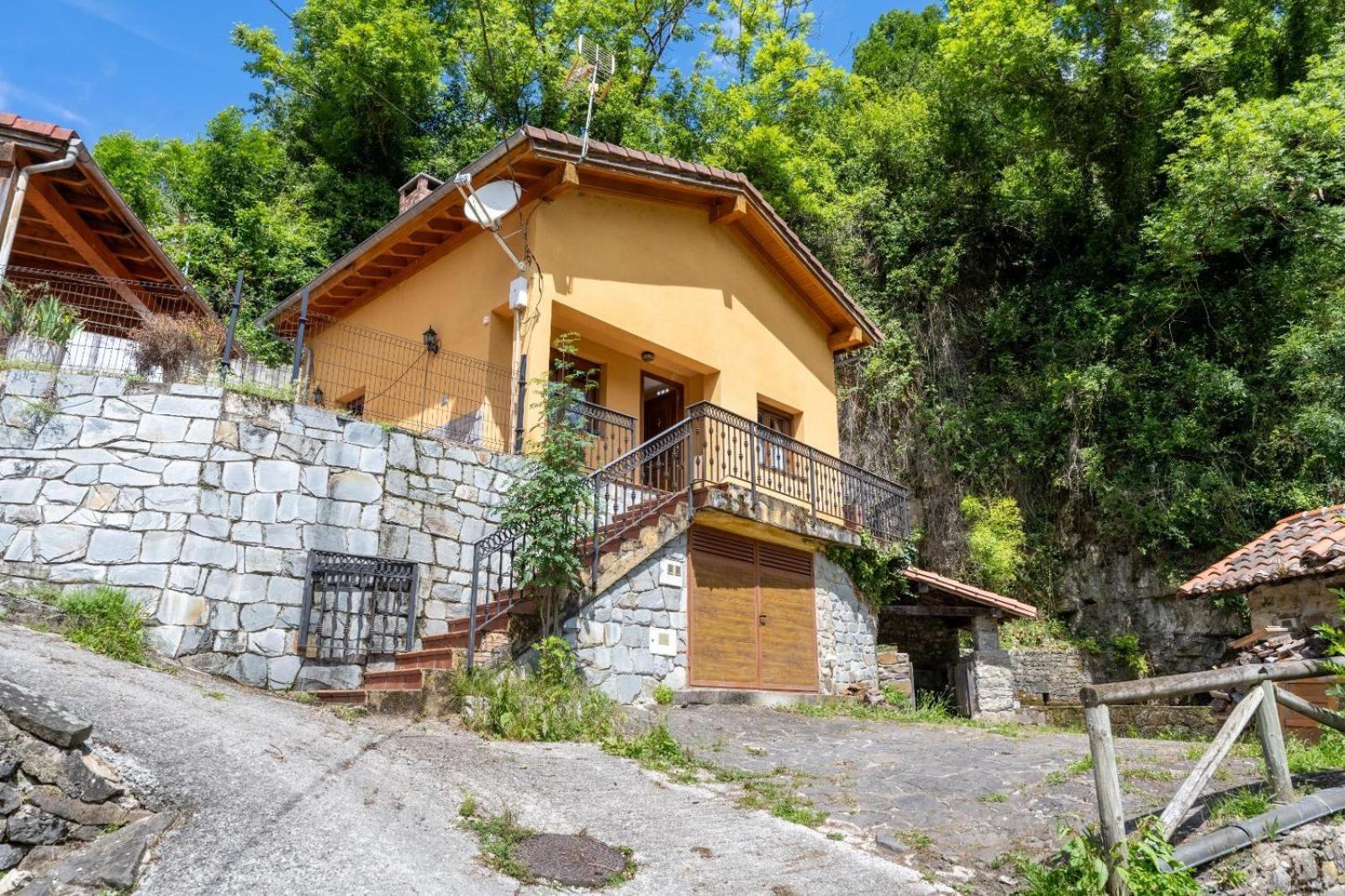 Villa Casa En Campo De Caso Exterior foto